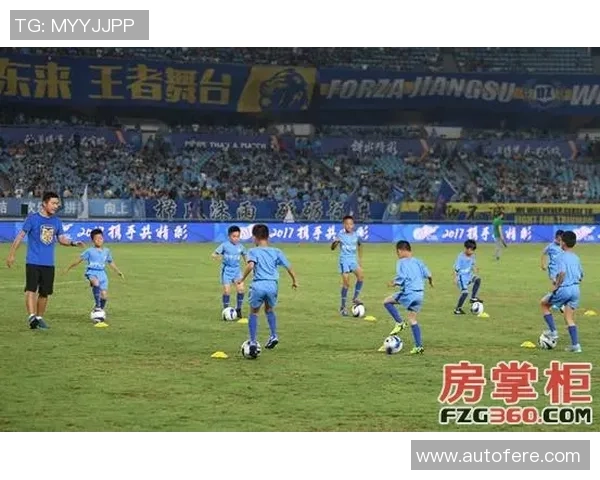 足球明星的奢华生活揭秘他们的日常训练与私人时光如何平衡